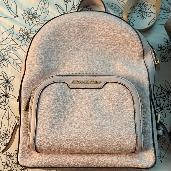 Michael Kors Blush Backpack - Picture 1 of 3